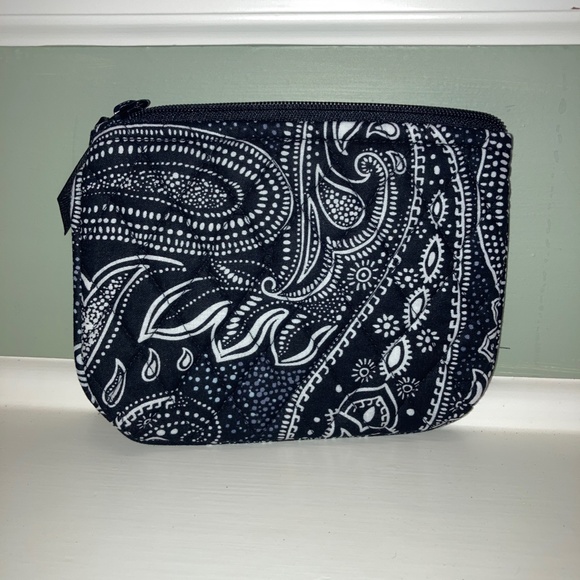 Vera Bradley Cosmetic Travel Bags 3 piece set quilted black and white - Picture 5 of 9